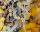 Foto del passaggio 3 della ricetta Pasta e ceci settembrina