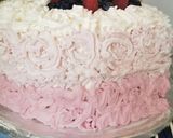 Rózsaszín ombre torta recept fázis 7 fotója