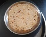 વધેલી રોટલી ના ખાખરા (Leftover Rotli Khakhra Recipe In Gujarati) રેસીપી સ્ટેપ1ફોટો