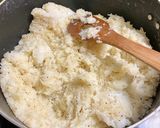 A picture of step 4 of Alfredo Sauce.