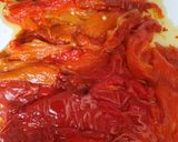 Foto del paso 2 de la receta: Ensalada templada de pimientos asados con lomos de sardina ahumados