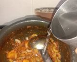 A picture of step 4 of Macaroni curry.