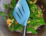 Foto langkah ke 3 dari resep Tumis daun gingseng jawa.
