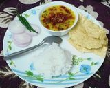 A picture of step 4 of Tadke wali cury with rice.