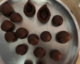 A picture of step 4 of Chia kheer with chocolate Dia.