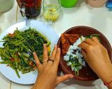 Foto langkah ke 7 dari resep Resep Tumis Kangkung Simple Tetap Hijau.
