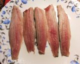 Foto del paso 5 de la receta Brochetas de sardinas marinadas con alcachofas