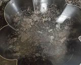 A picture of step 4 of Uttapam.