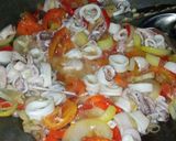 Foto langkah ke 2 dari resep Cumi Saus Padang.