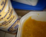 A picture of step 2 of Soft layered pumpkin chapati.