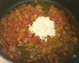 Foto del paso 5 de la receta: Lomo de cerdo en salsa castellana
