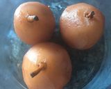 Foto del paso 4 de la receta: Peras y manzanas al vino tinto 2 en uno muy fácil