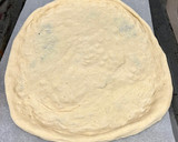 Foto del paso 5 de la receta: Pizza de rúcula y prosciutto con masa madre casera