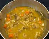 Hình bước làm 1 của món Cơm Cà Ri Gà Cho Bé