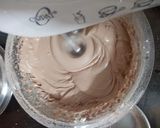 चॉकलेट अक्रोड केक (Chocolate akrod cake recipe in marathi) रेसिपी स्टेप 3 फोटो