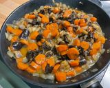 Une image de l'étape 14 de Sauté de légumes en sucré salé, aubergine et carottes aux champignons.