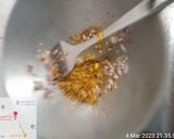 Foto langkah ke 3 dari resep Mie goreng ayam popcorn.