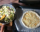 Foto del paso 4 de la receta: Pizza hojaldrada de puerro y champiñones 😋👍