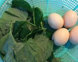 Hình bước làm 1 của món Trứng rán lá lốt