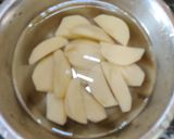A picture of step 1 of Kakrol aloo sabzi.
