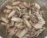 Foto langkah ke 2 dari resep Tumis pedas cumi asin.