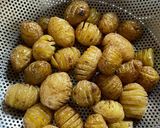 Foto langkah ke 4 dari resep Mini Hasselback Potatoes.