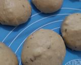 Foto langkah ke 8 dari resep Cheddar & Paprika Soft Sourdough Bread.