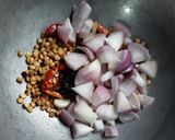 रेड चटणी साऊथ इंडियन (red chutney recipe in marathi) रेसिपी स्टेप 2 फोटो 