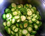 Foto del passaggio 2 della ricetta Tagliolini, crema di zucchine e pinoli con fiori croccanti