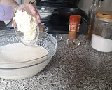 Foto del paso 8 de la receta: Cupcakes de pera relleno de bombón