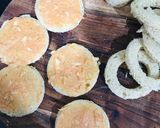 બ્રેડ ચીઝ ડીસ્ક(Bread Cheese Disc Recipe in Gujarati) રેસીપી સ્ટેપ5ફોટો