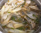Hình bước làm 3 của món Canh Chua Đầu Cá Mú Đen