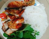 Hình bước làm 1 của món Gà xối mỡ ăn với bún