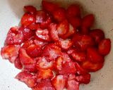 عکس مرحله 2 از دستور مربای توت فرنگی 😋😍 Strawberry marmalade
