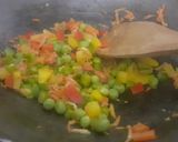A picture of step 3 of Cheesy vegetable maggi.