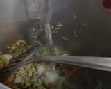 A picture of step 4 of Green Gram (moong daal vegetable khichdi) recipe 💚.