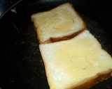 A picture of step 4 of French toast.