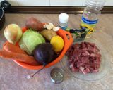 Foto langkah ke 1 dari resep Russian Borscht (Beet & Beef Soup).