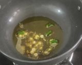A picture of step 2 of Lasooni Palak.