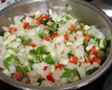 Foto del paso 2 de la receta: Conejo con tomate y verduras. Airfryer y cazuela
