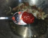 Foto del paso 5 de la receta: Arroz mantecoso de gochujang y papada ibérica con portobellos