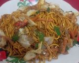 Foto langkah ke 3 dari resep Mie kuning goreng nyemek.