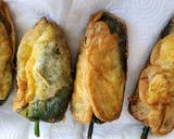 A picture of step 3 of Dried Cheese-Stuffed Chiles Rellenos.