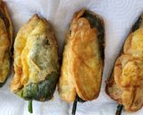 Foto del paso 3 de la receta: Chiles rellenos de queso secos