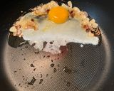 Foto langkah ke 2 dari resep Indomie Goreng Nyemek.