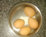 Foto del paso 1 de la receta Huevos rellenos de salmón