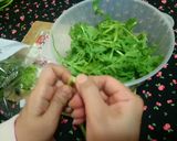 炒春菊的食譜步驟1照片