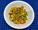 A picture of step 1 of String Beans and Potato Sabzi.