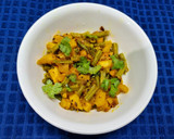 A picture of step 1 of String Beans and Potato Sabzi.
