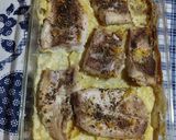 Foto del paso 2 de la receta: Merluza especiada y herbal con colchón de papa al curry